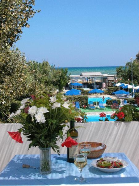 Galeana Beach Hotel プラタネス エクステリア 写真