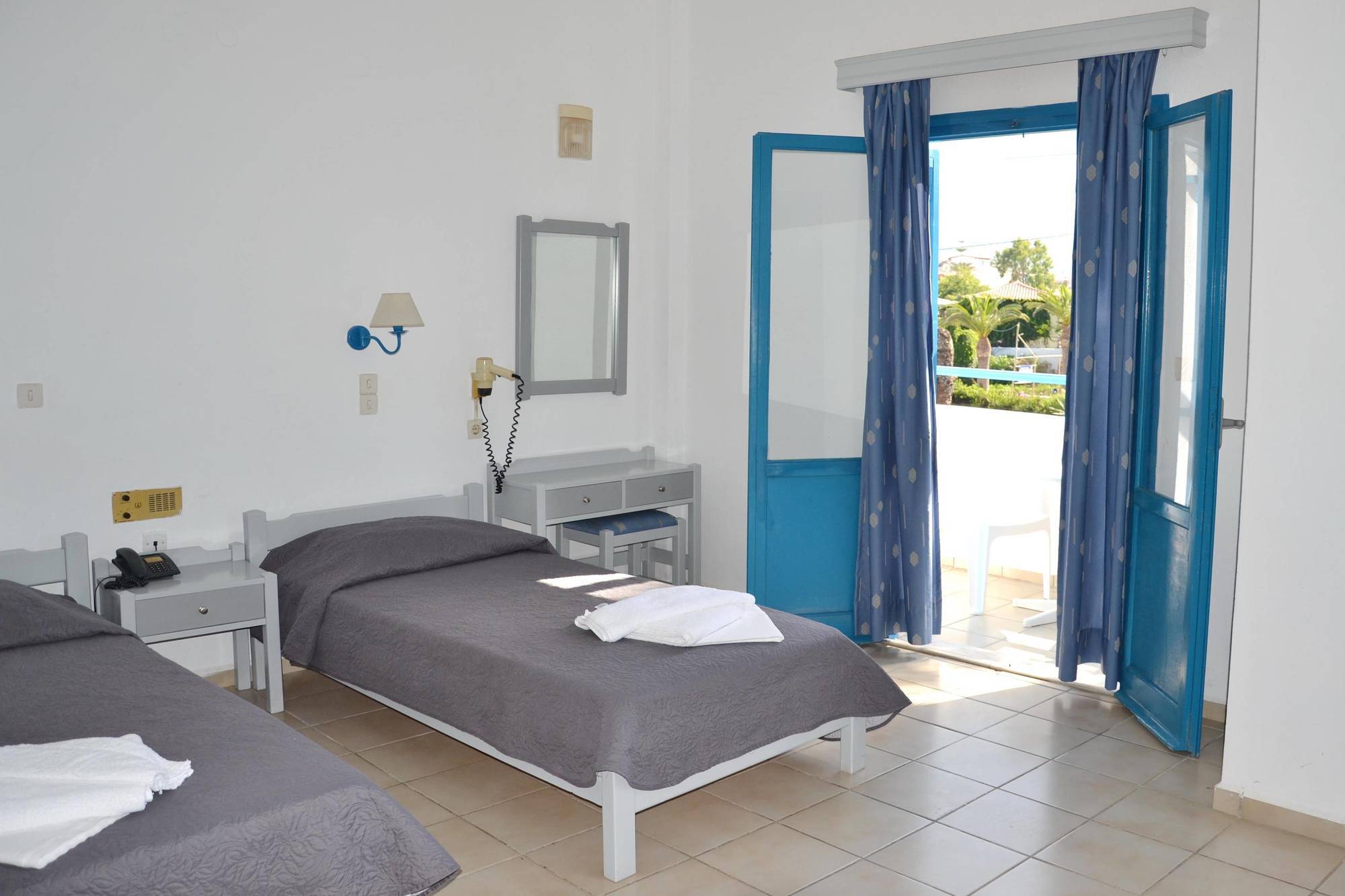 Galeana Beach Hotel プラタネス エクステリア 写真